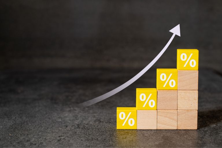 投資信託における平均的な年利は3％～10％程度