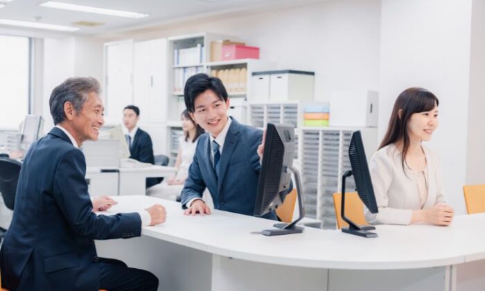 郵便局の保険営業を辞めたい人が多い？局員の仕事が辛い理由を解説