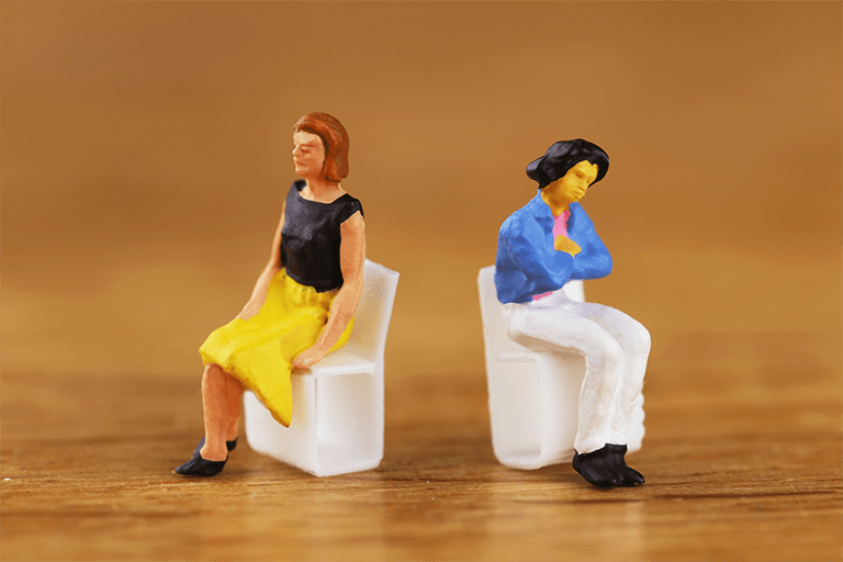 保険営業で友達をなくすって本当?生保の仕事で陥りやすいNG行動とは