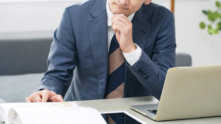 多くの方が生命保険営業から転職したいと考える主な理由