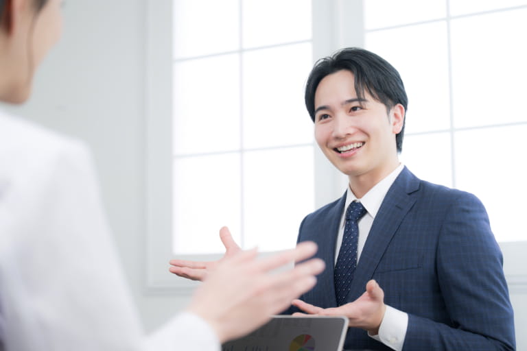 営業職が資格を取得する3つのメリット