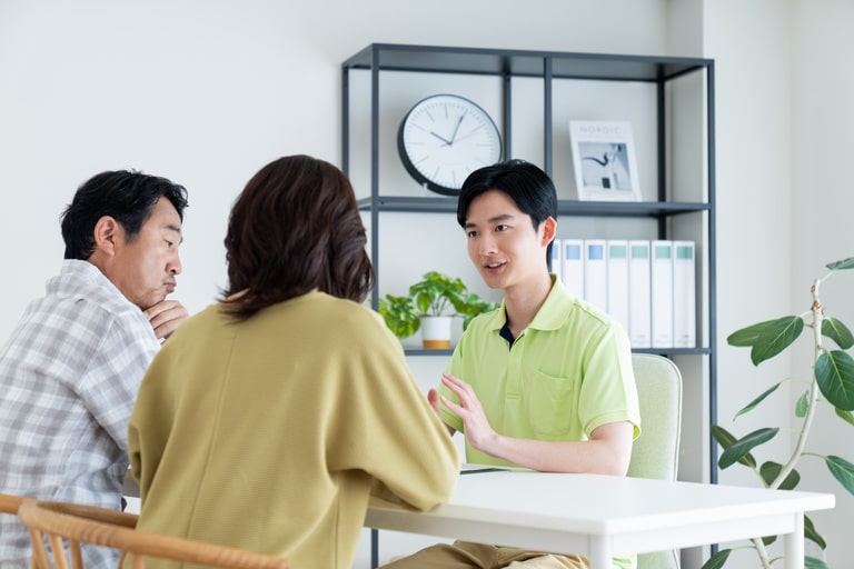 介護保険の見直しをすべきタイミングとは？