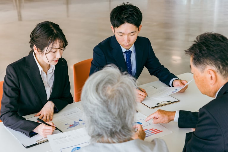 生命保険の代理店とは？利用するメリットや仕組みを徹底解説